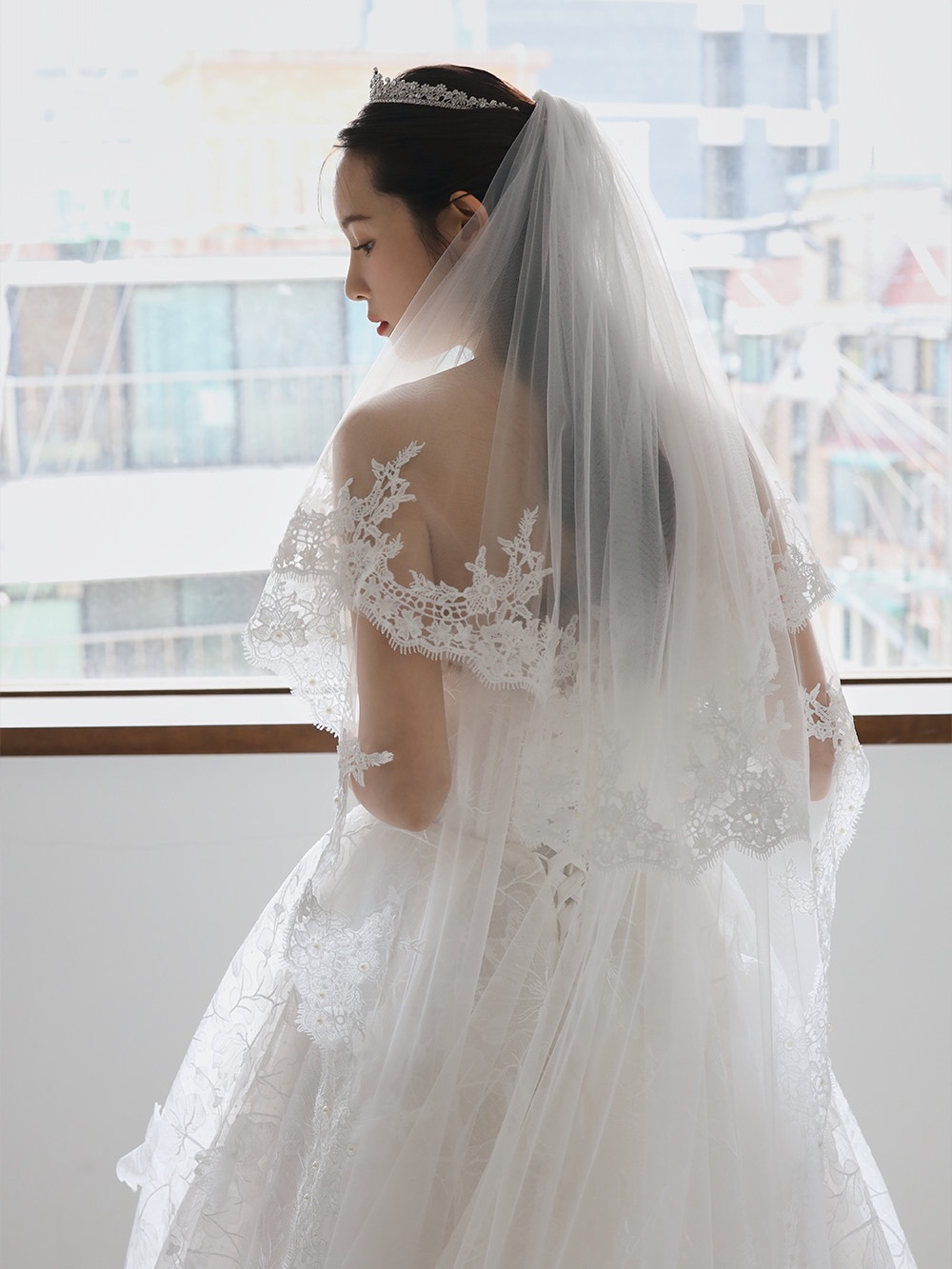 NEW 2-layer lace veil with pearls